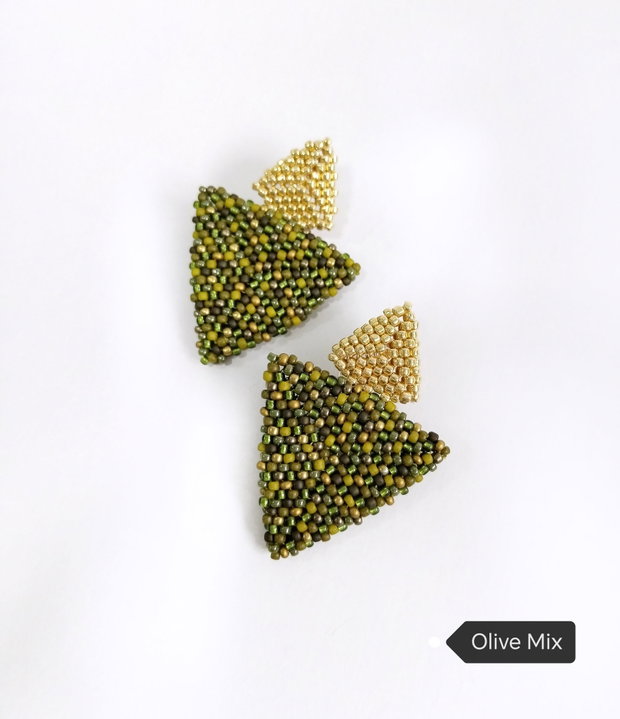 Cercei triunghi olive