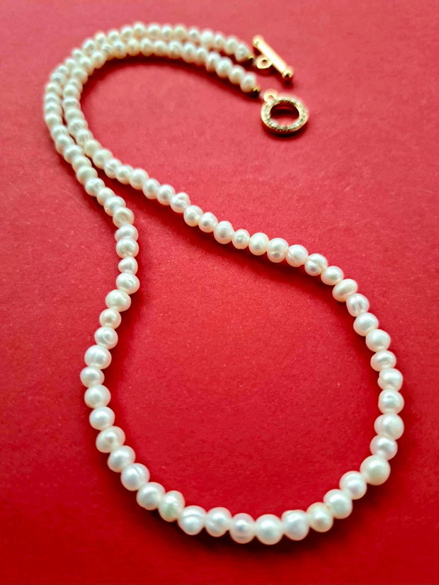 Colier CHOKER perle de cultura albe