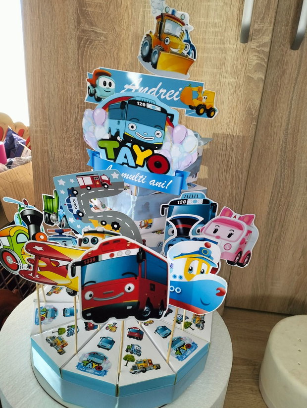 Cutie felie de tort Grizzy