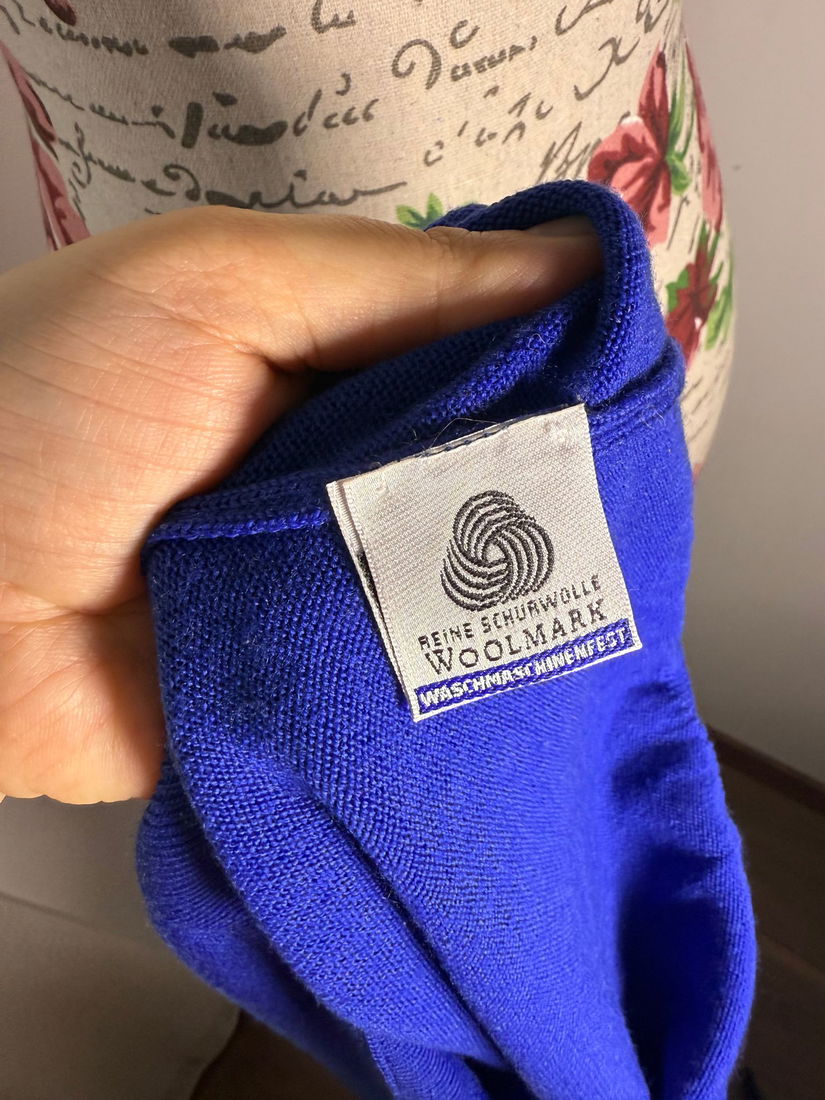 Top Peter Hahn din lână pură tasmaniana