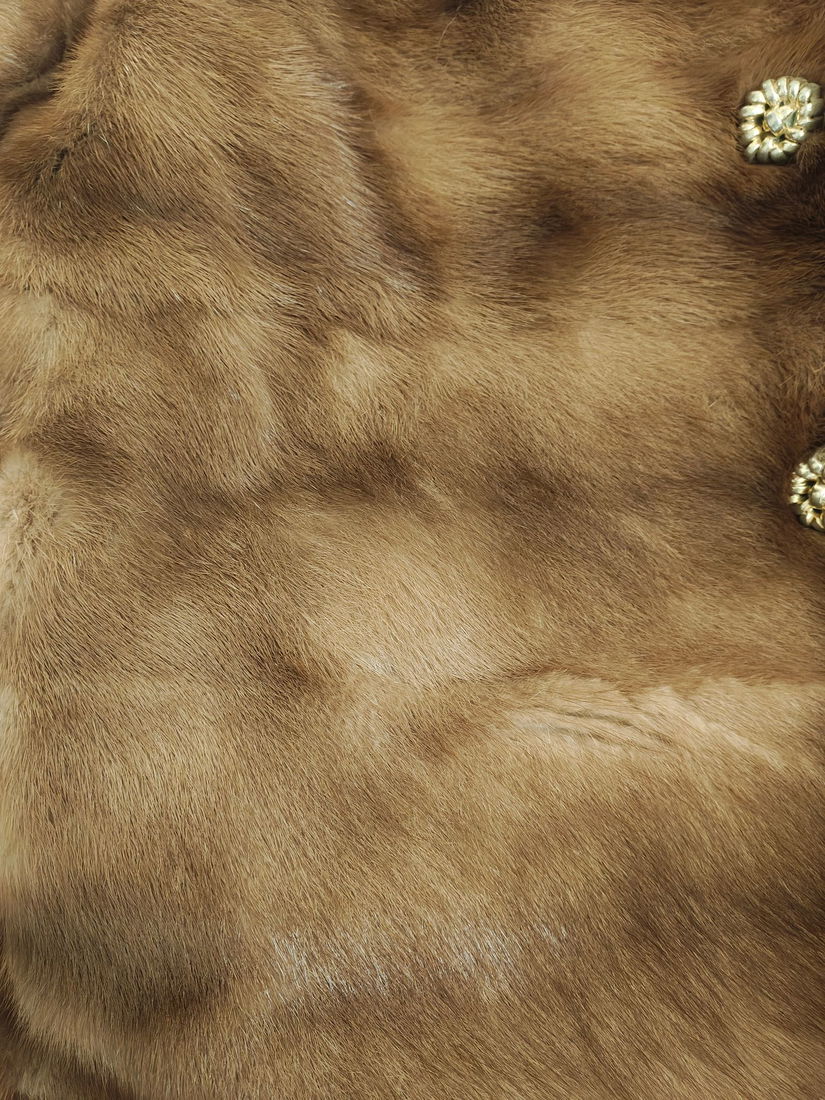 Haina blana naturala nurca