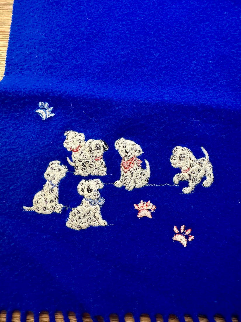 FULAR ORIGINAL DISNEY 101 DALMATIENI ORIGINAL LANA VERGINE 100%