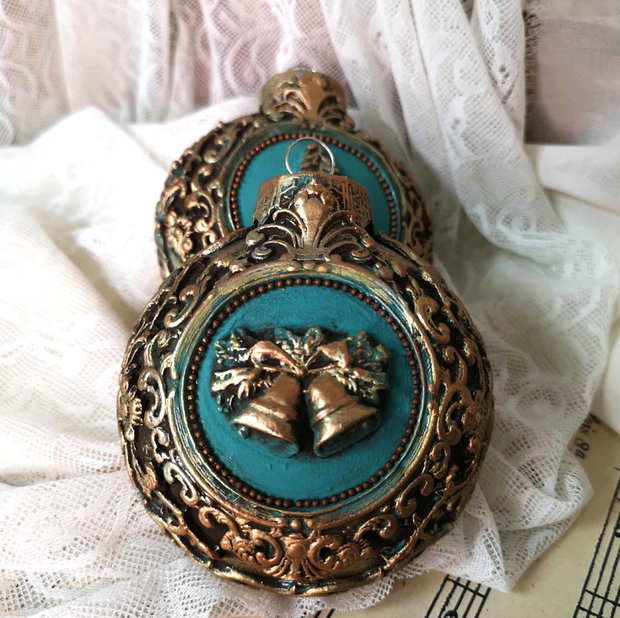 Turcoaz și bronz - Set globuri decorate in stil baroc