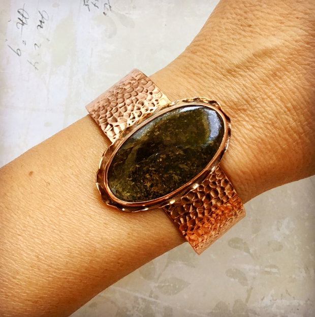 Bratara bronzit & cupru