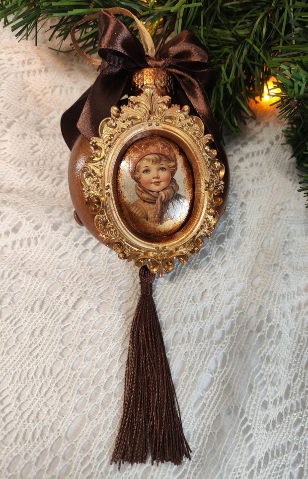 Glob vintage charm