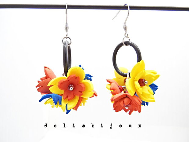 Cercei handmade statement - flori - Tricolorul Romaniei (cod1339)