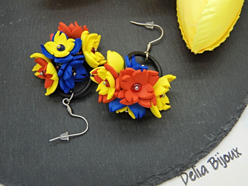 Cercei handmade statement - flori - Tricolorul Romaniei (cod1339)