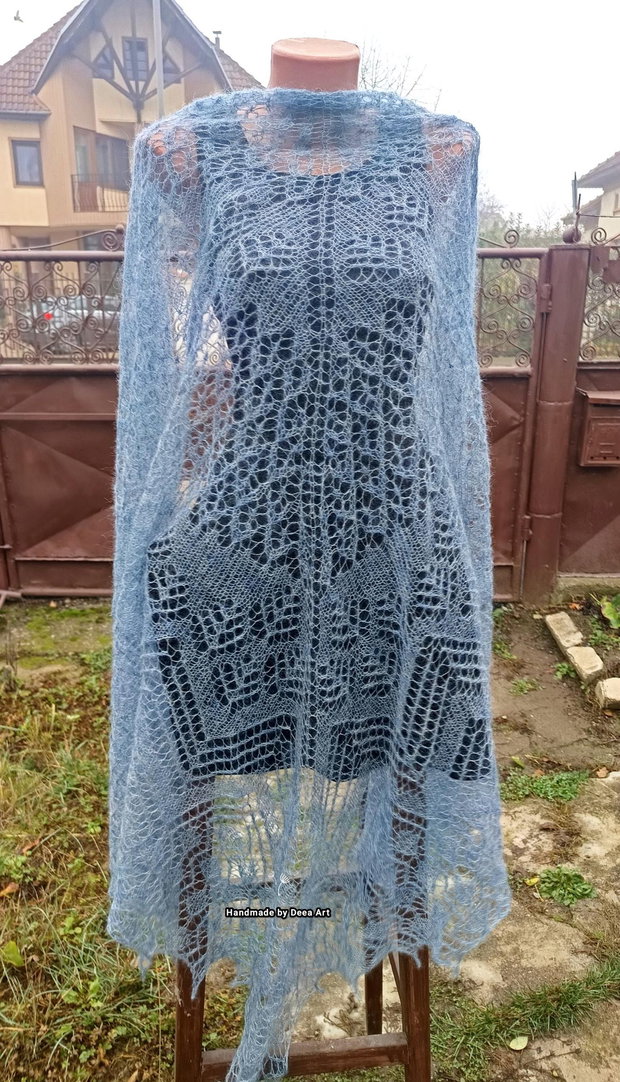 Sal tricotat albastru denim, mohair cu matase