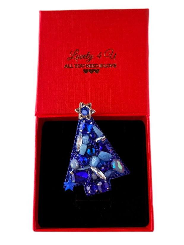 Brad de Crăciun - brosa handmade brad albastru , model unicat cu pietre, cristale, perle, pietre semiprețioase acvamarin și lapis , mesaj pe verso: Sparkle every day, Believe in Yourself