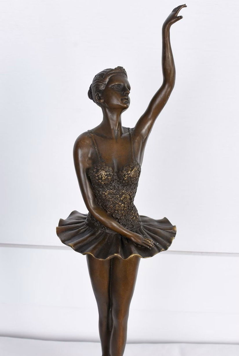 Lacul lebedelor-statueta din bronz cu soclu din marmura