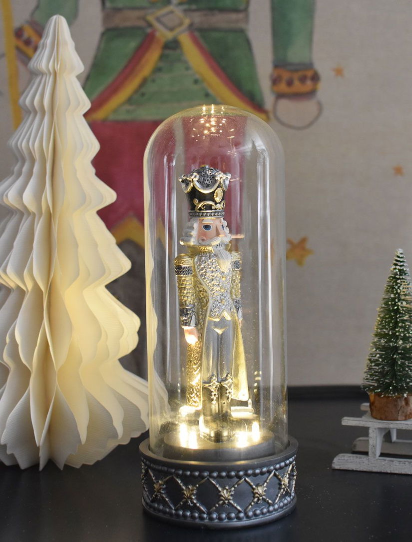 Glob de sticla Spargatorul de nuci