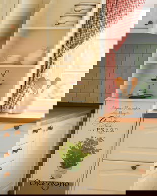 Dulap Shabby Chic pentru bucatarie