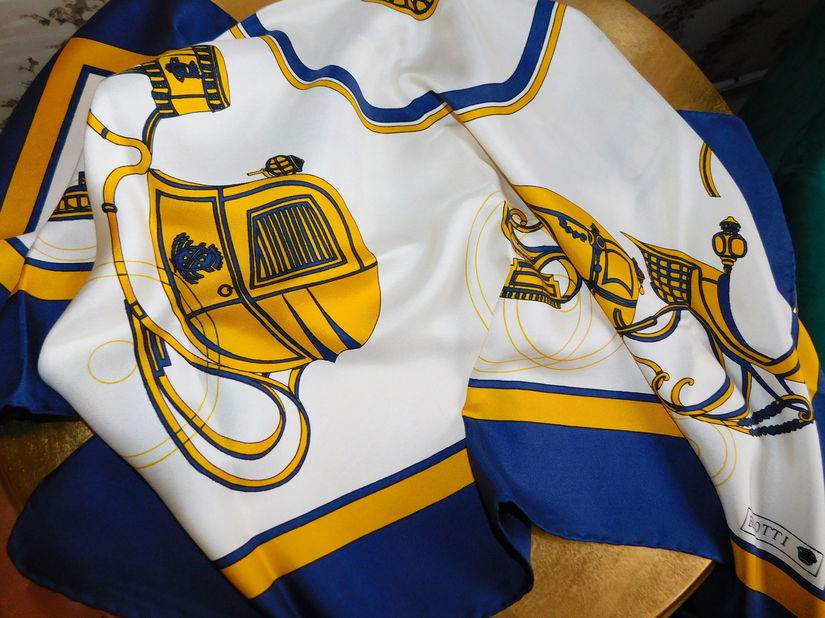 Brand Bellotti esarfa matase naturala cercei noi cadou