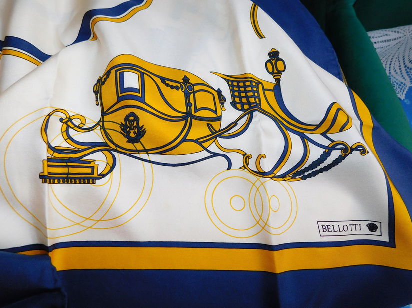 Brand Bellotti esarfa matase naturala cercei noi cadou