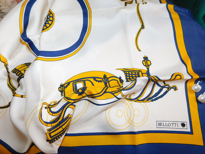 Brand Bellotti esarfa matase naturala cercei noi cadou