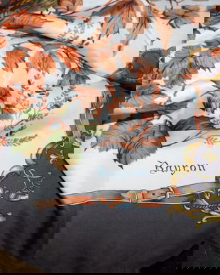 Brand  BAYRON,  esarfa  deosebita matase naturala plina 90 x 90  cm