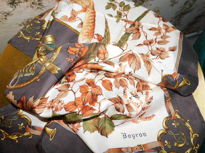 Brand BAYRON, esarfa deosebita matase naturala plina 90 x 90 cm