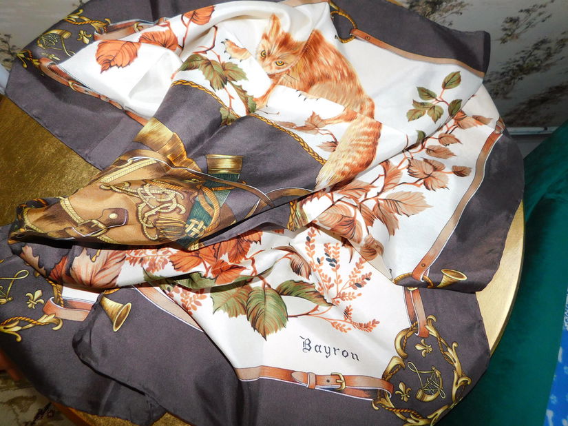 Brand BAYRON, esarfa deosebita matase naturala plina 90 x 90 cm