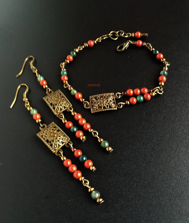 set antichizat cu jasp rosu si agate indiene