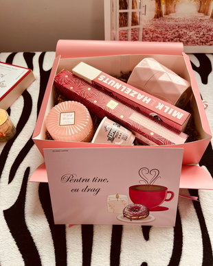Giftbox Luxury Pink - set cadou roz pastel ediție festivă