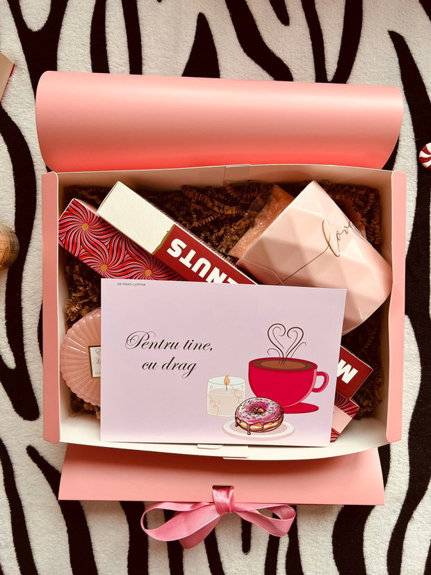 Gift box Luxury Pink - set cadou roz pastel ediție festivă