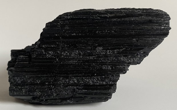 Turmalina Neagra - Piatra bruta