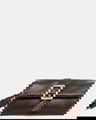 Medicine poseta culoarea maro