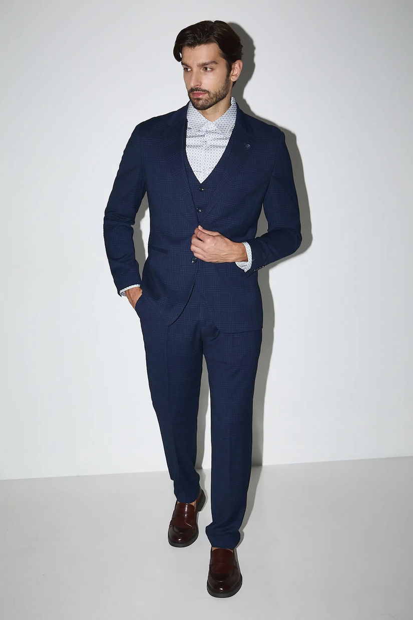 Medicine pantaloni culoarea albastru marin, cu fason chinos