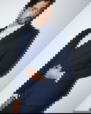 Medicine sacou culoarea albastru marin