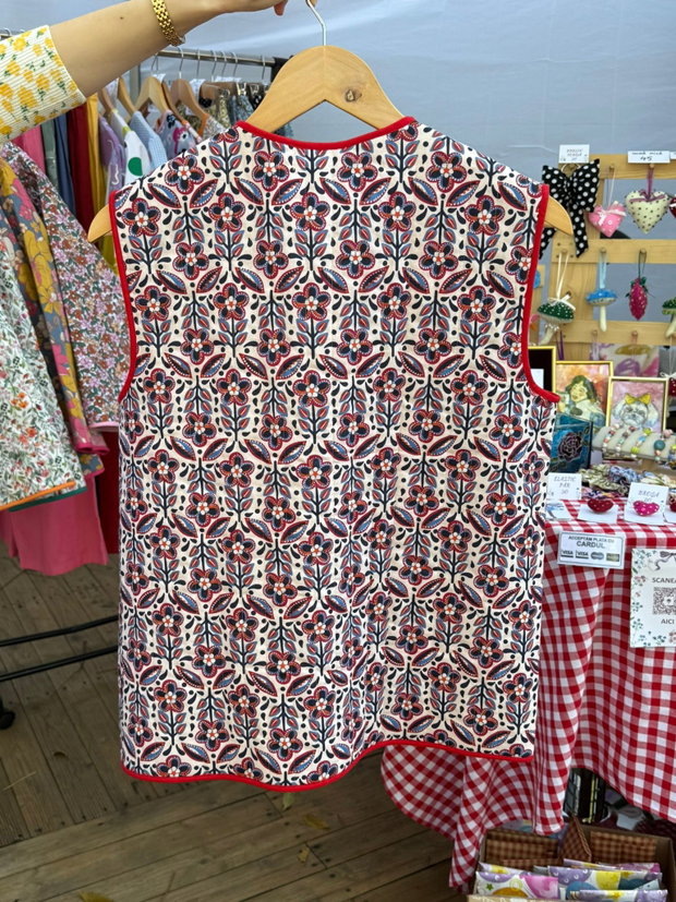 Vestă matlasată cu flori - Mărimea 36