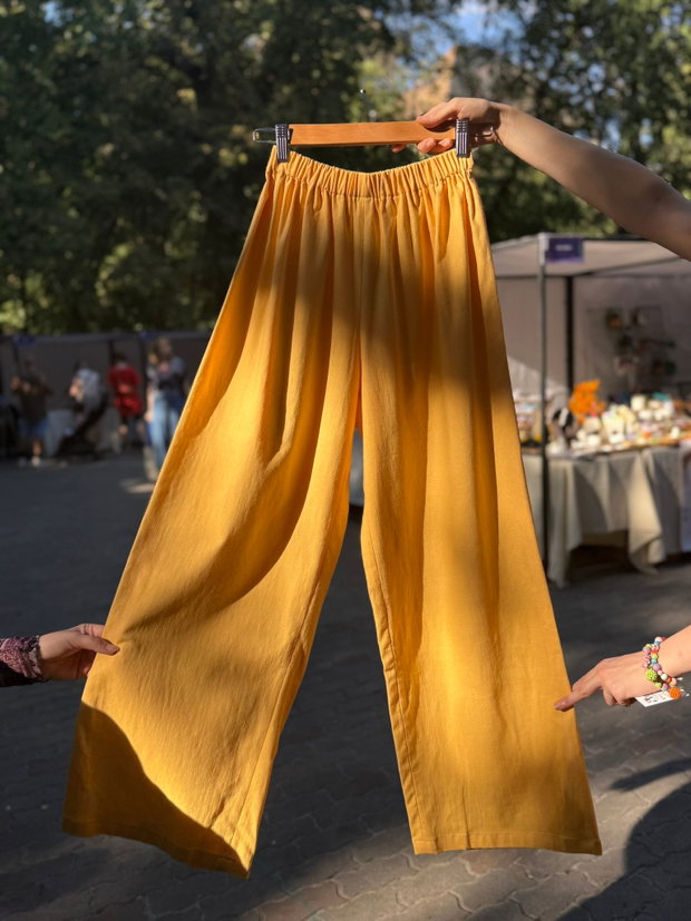 Pantaloni lungi galbeni din in cu elastic
