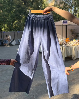 Pantaloni lungi albaștri din in cu elastic