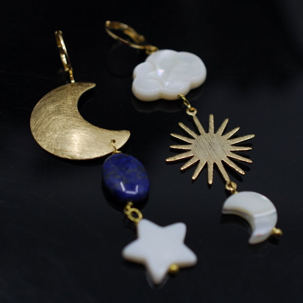 Cercei asimetrici din alama si perle, cercei lungi, cercei statement, cercei handmade