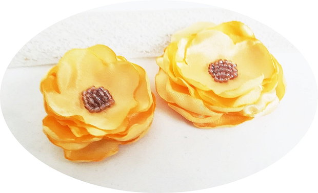 set brose flori galbene satinate