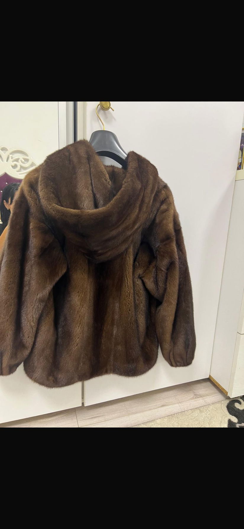 Vând blana de vizon