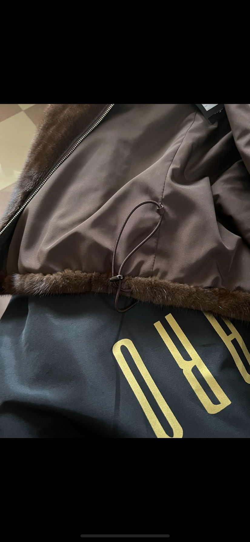 Vând blana de vizon