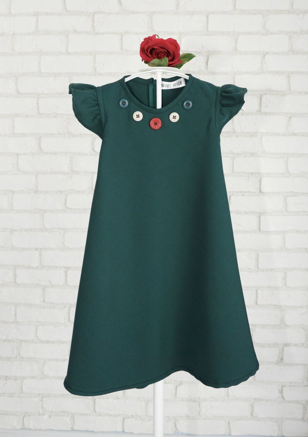 Rochita in A Fetite Verde Inchis