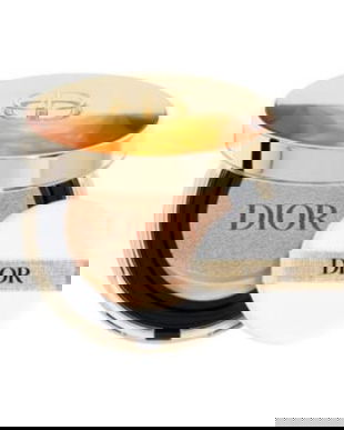 Fond de ten compact anti-&icirc;mbătr&acirc;nire Christian Dior Prestige Le Cushion Teint de Rose SPF 50, nuanța 020, 14 g