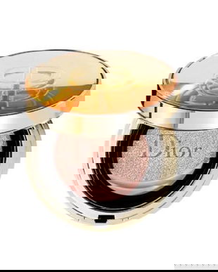 Fond de ten compact anti-&icirc;mbătr&acirc;nire Christian Dior Prestige Le Cushion Teint de Rose SPF 50, nuanța 012 Porcelain, 14 g