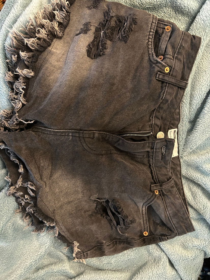 Pantaloni scurti si sutien de baie cadou