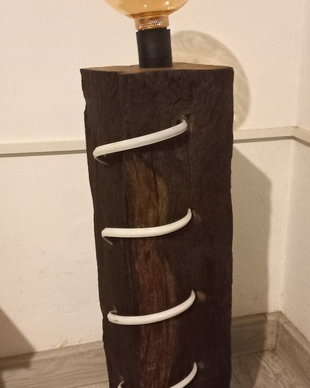 Lampadar rustic