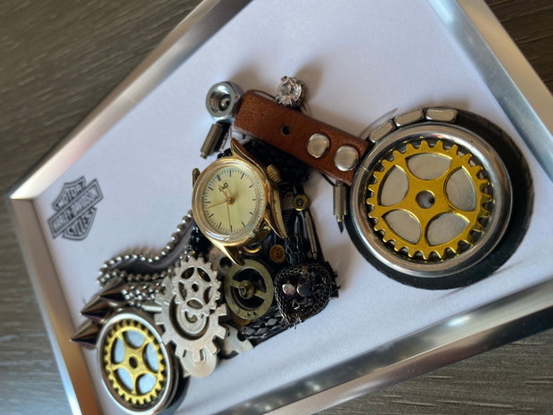 Motocicleta model Harley Davidson Cod M 693・Idei originale cadouri・Cadouri handmade・Cadouri pentru ziua lui