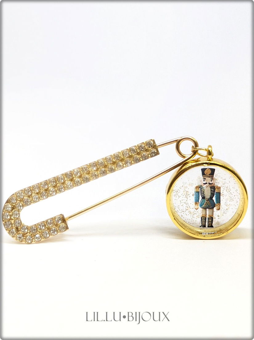 Ac de siguranță cu Spargatorul de nuci ediție de Crăciun LILLU BIJOUX