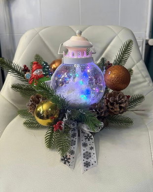 Aranjament lampa cu luminite