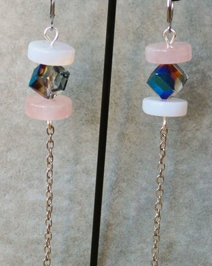 Cercei handmade cu cristale si rondele din cuartz roz si opalit