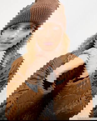 Answear.LAB caciula de lana culoarea maro