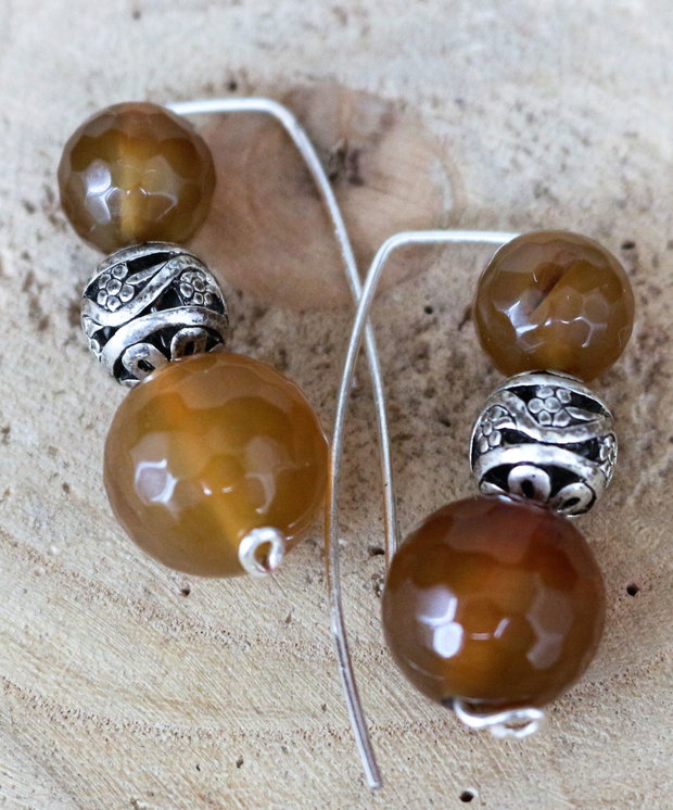 Cercei handmade din sarma,agate fatetate si margele din aliaj tibetan filigranate