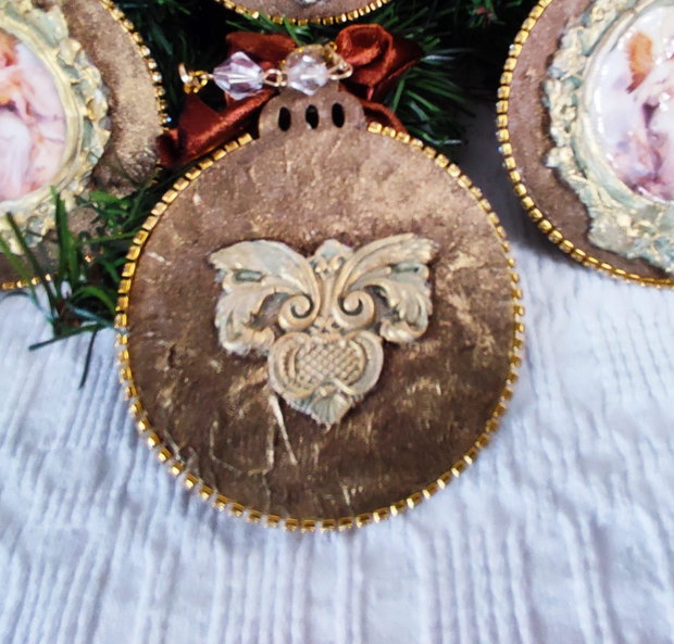 Poveste în ramuri -set 2 decoratiuni handmade cu aripi de înger și domnita de epoca, lumină și nostalgie