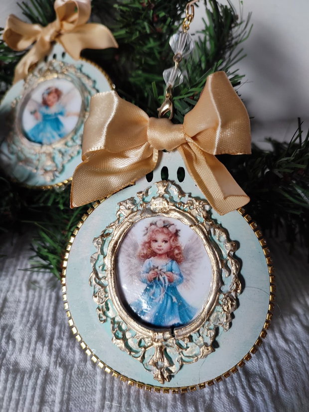 Set de 4 decoratiuni handmade Îngeri vintage în albastru și aur eleganță cerească pentru bradul tău