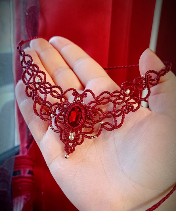 Colier Godess Micromacrame Swarovski Roșu Burgundy